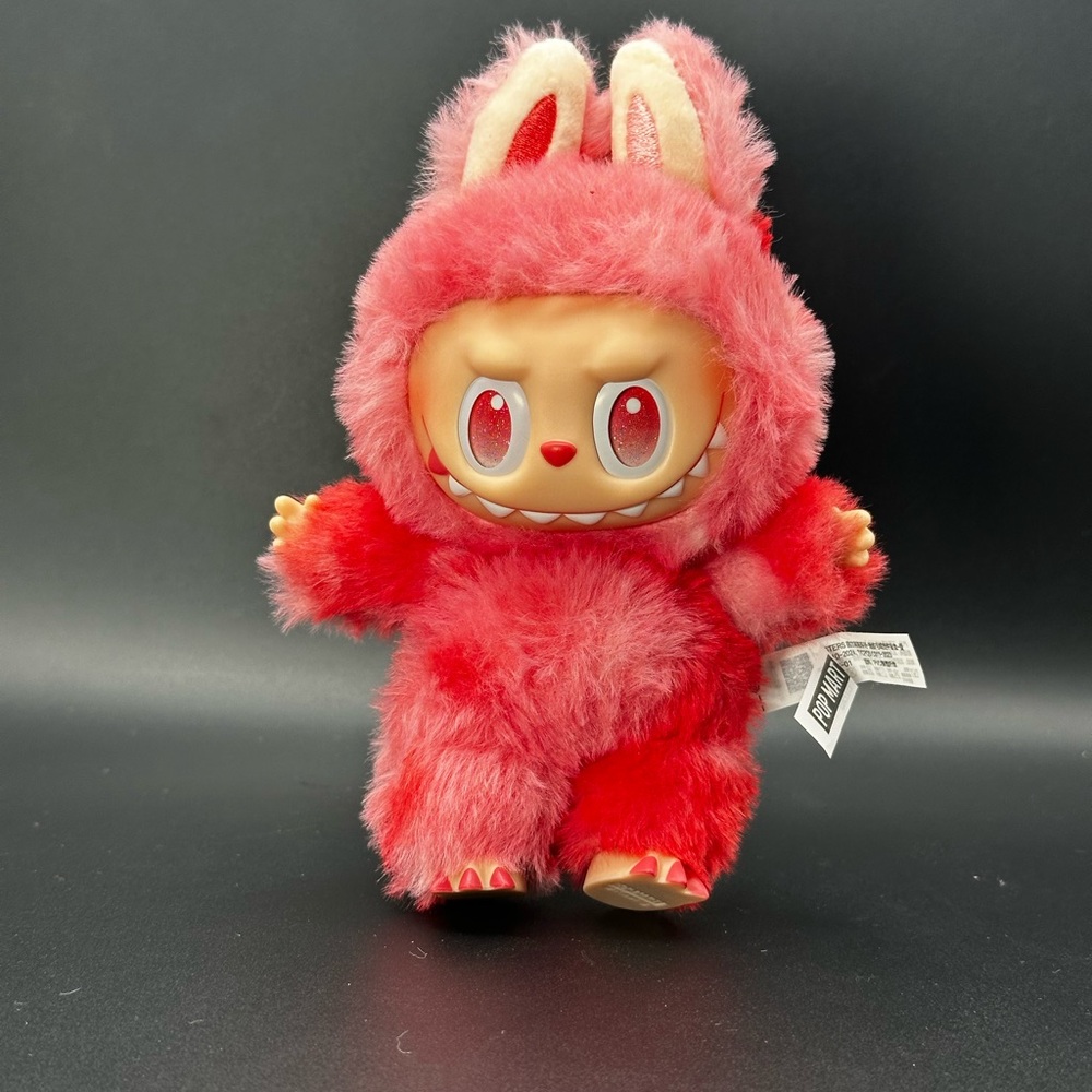 Love - Labubu Big Into Energy
